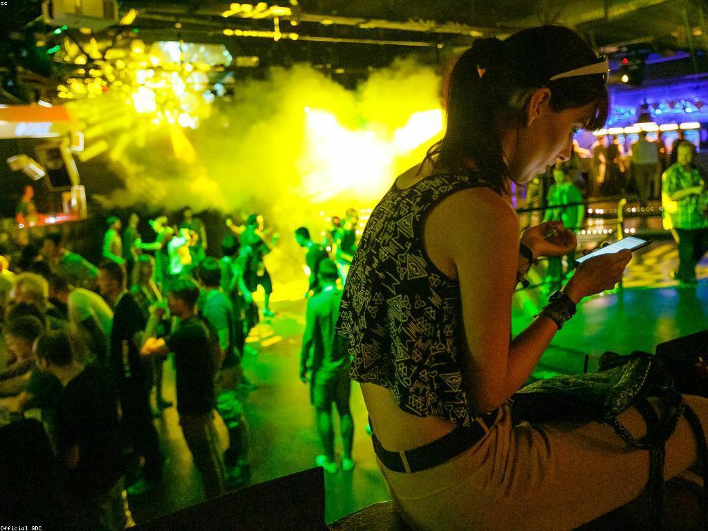 កម្មវិធីលេងថ្មី: សកម្មភាពនៃការសំរាប់កម្មវិធីលេង